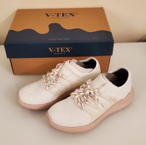 V-Tax waterproof shoes (NWOT)